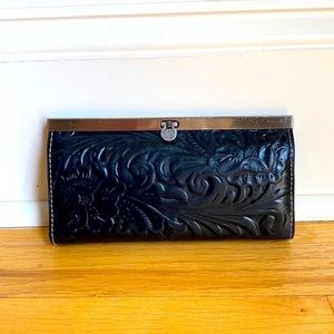 PATRICIA NASH Tooled Leather Cauchy wallet Black